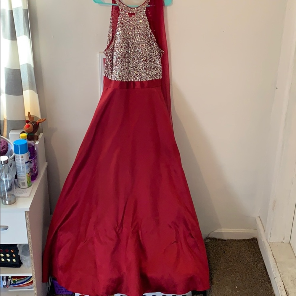 Burgundy prom dress
